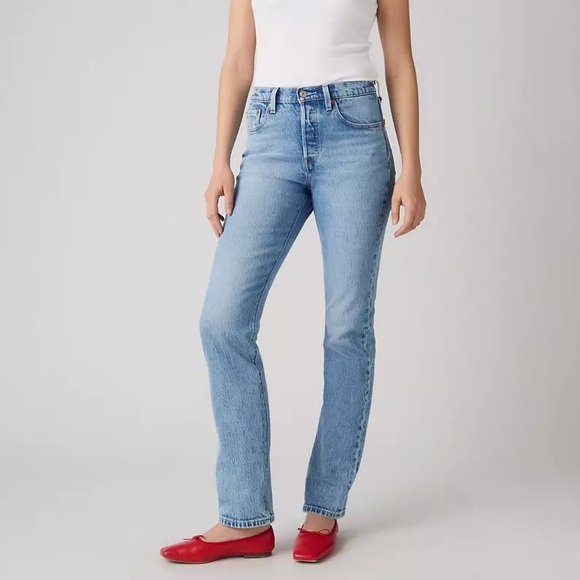 Levi's Denim - Levi’s 501 Original Straight Leg Jeans size 26